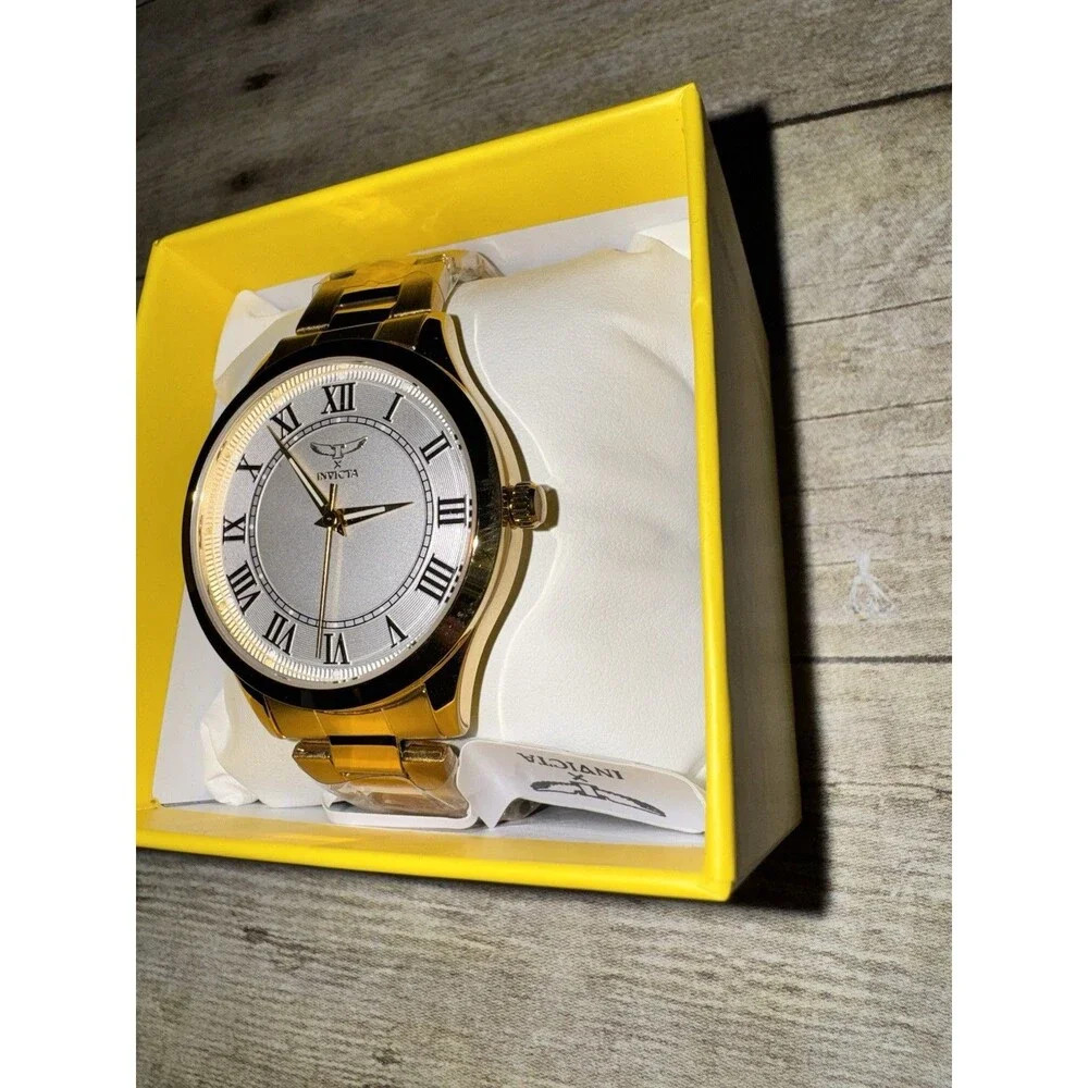 Mens Invicta Specialty I 42mm Gold Stainless Steele Band. New In Box Nice Watch
